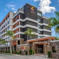 Comfort Suites Fort Lauderdale Airport & Cruise Port – hotel w mieście Dania Beach