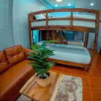 Naibaan Bed and Cafe โรงแรมในBan Phlao