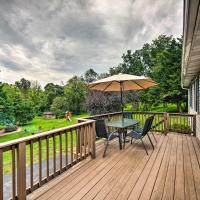 Family-Friendly Coatesville House with Fire Pit, hotel berdekatan Chester County G O Carlson Airport - CTH, Coatesville