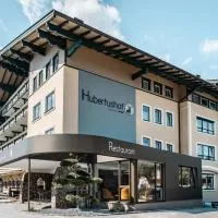 Hotel Hubertushof، فندق في أنيف