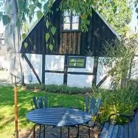 Brösarp Källagården Vindsvåning 2 rum och kök, hotel di Brösarp