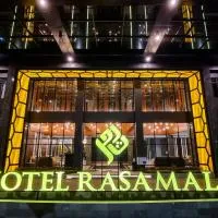 Hotel Rasamala โรงแรมในGeutieue