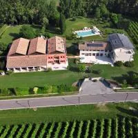 Agriturismo Villa Almè، فندق في أوديرزو