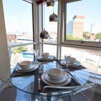 Pass the Keys 2bed Central Apartment in Gunwharf Sleeps 4