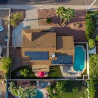 3bdr Remodeled Scottsdale Desert Pool Oasis and Entertainment: bir Phoenix, Paradise Valley oteli