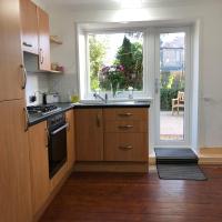 ACE Largs Ground Floor Apartment with Garden