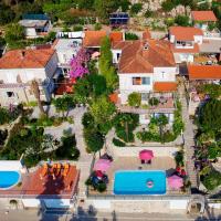 Villa Carmen Rooms & Apartments, hotelli Mliniss&auml;