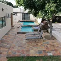 JB Countrylife Accommodation, hotel u gradu Centurion