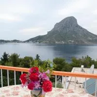 Tatsis Apartments, hotell i Masouri