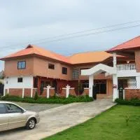Odo So Royal Hotel, hotel en Akosombo