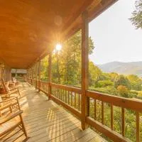 Mount Mitchell Eco Retreat, hotel a Busick