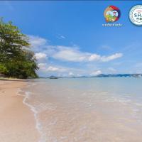 Blue Beach Grand Resort And Spa SHA Plus, hotel en Rawai Beach