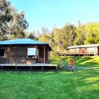 Cabañas Cerro Colorado Lago Colbún, hotel a Talca