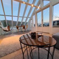 Glass roof private loft in Tromsø, hotel in Tromsø