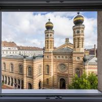Breathless view Synagogue elegant apartment FREE PARKING