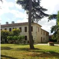 Domaine de Laplan, viešbutis mieste Cézan
