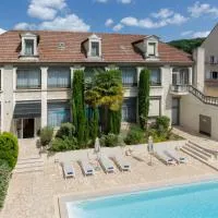 Hotel Le Renoir، فندق في سارلا لا كانيدا