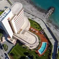 Grand Hotel Torre Fara، فندق في شيافاري