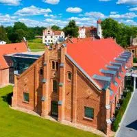 Farmer Hotel Basedow & Spa: Basedow şehrinde bir otel