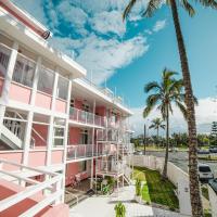 The Pink Hotel Coolangatta, готель в районі Коолангатта, у Голд-Кості