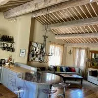 5 Star Rated Exclusive House in Valbonne Village, готель у місті Вальбонн