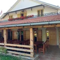 Domaćinstvo Bakić, hotel v destinácii Irig