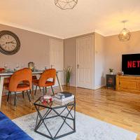 Tattenhoe House with Free Parking, Garden and Smart TV by Yoko Property