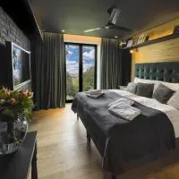 Restaurant & Pension u Hradu, hotel di Šternberk