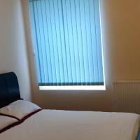 Nice Double Bedroom at Streatham Place, hotel in London
