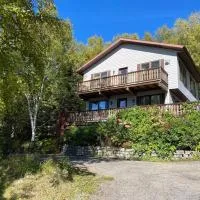 Chalet «L'Autrichien» de Charlevoix, hotel v destinaci Petite-Rivière-Saint-Francois