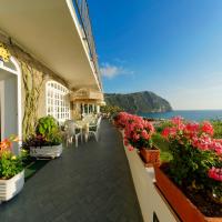 Hotel Casa del Sole, hotel v okrožju Forio di Ischia, Ischia