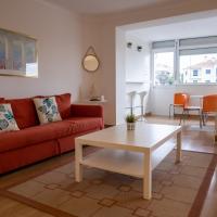 Spacious and Sunny Apartment - 10 min from the sea