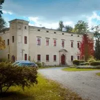 Zamek Dobroszyce, hotel u gradu 'Dobroszyce'