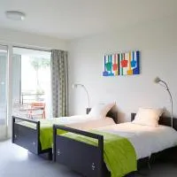 Hotel Middelpunt - Gratis Parking - Ontbijt inbegrepen!, hotel Middelkerkében