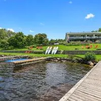 Baptiste Lake Lodge, hotel em Harcourt