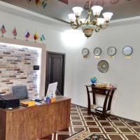 Chinara Guest House Airport, hotel perto de Aeroporto Internacional de Tashkent - TAS, Tashkent