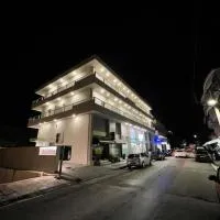 Aethon Airport Project-FREE SHUTTLE by GK Hospitality Group, hotel v destinácii Markopoulon