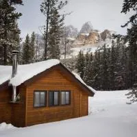 Castle Mountain Chalets, hotell i Castle Junction