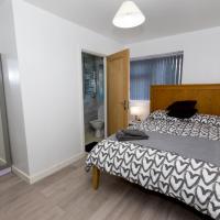 Comfortable stay in Shirley, Solihull Bedroom-1