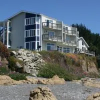 The Oceanfront Inn، فندق في Shelter Cove