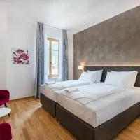 Hotel Dvorec, hotel v mestu Tolmin