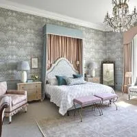 Leonardslee House at Leonardslee Lakes & Gardens, hotel v destinácii Horsham