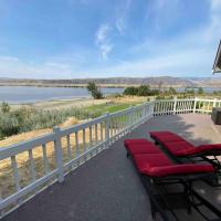 Crescent Bar Waterfront Home- Private Beach, Water Views, Hiking, Golf, Live Concerts