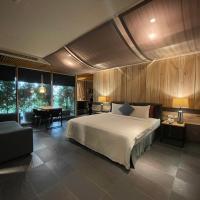 Roppongi Motel - Dalian, hotel in Pingtung City