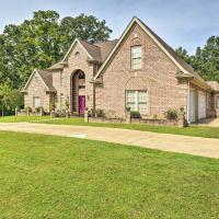 Victorian Hernando Home about 25 Miles to Memphis