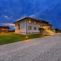 Stejarii Resort, hotel u gradu Ineu