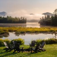 Placid Bay Hotel, hotel di Lake Placid