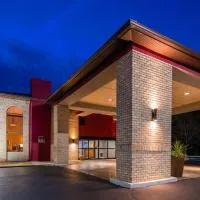 Best Western Plus North Canton Inn & Suites, hotell i North Canton