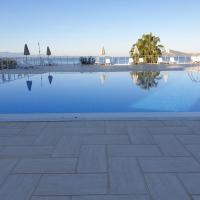Pool, beach, shopping in walking distance, hotel in Milas