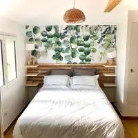 La Parenthèse Balnéo T2 Cosy de 40m² avec terrasse, hotell sihtkohas Ternay